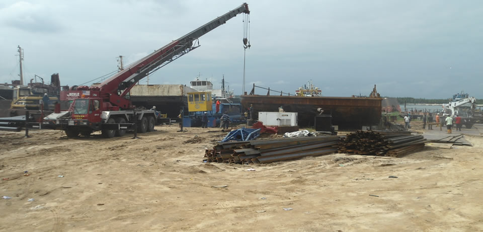 offloading of new dredge